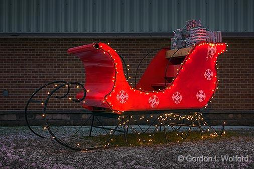 Holiday Lights That Sleigh Me_32186-7.jpg - Photographed at Smiths Falls, Ontario, Canada.